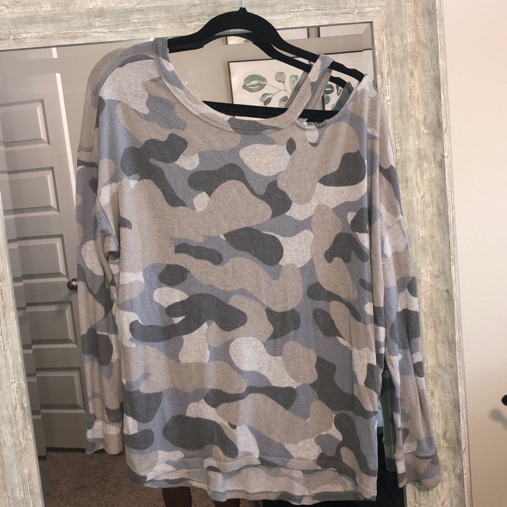 EXPRESS camo cut out sweater